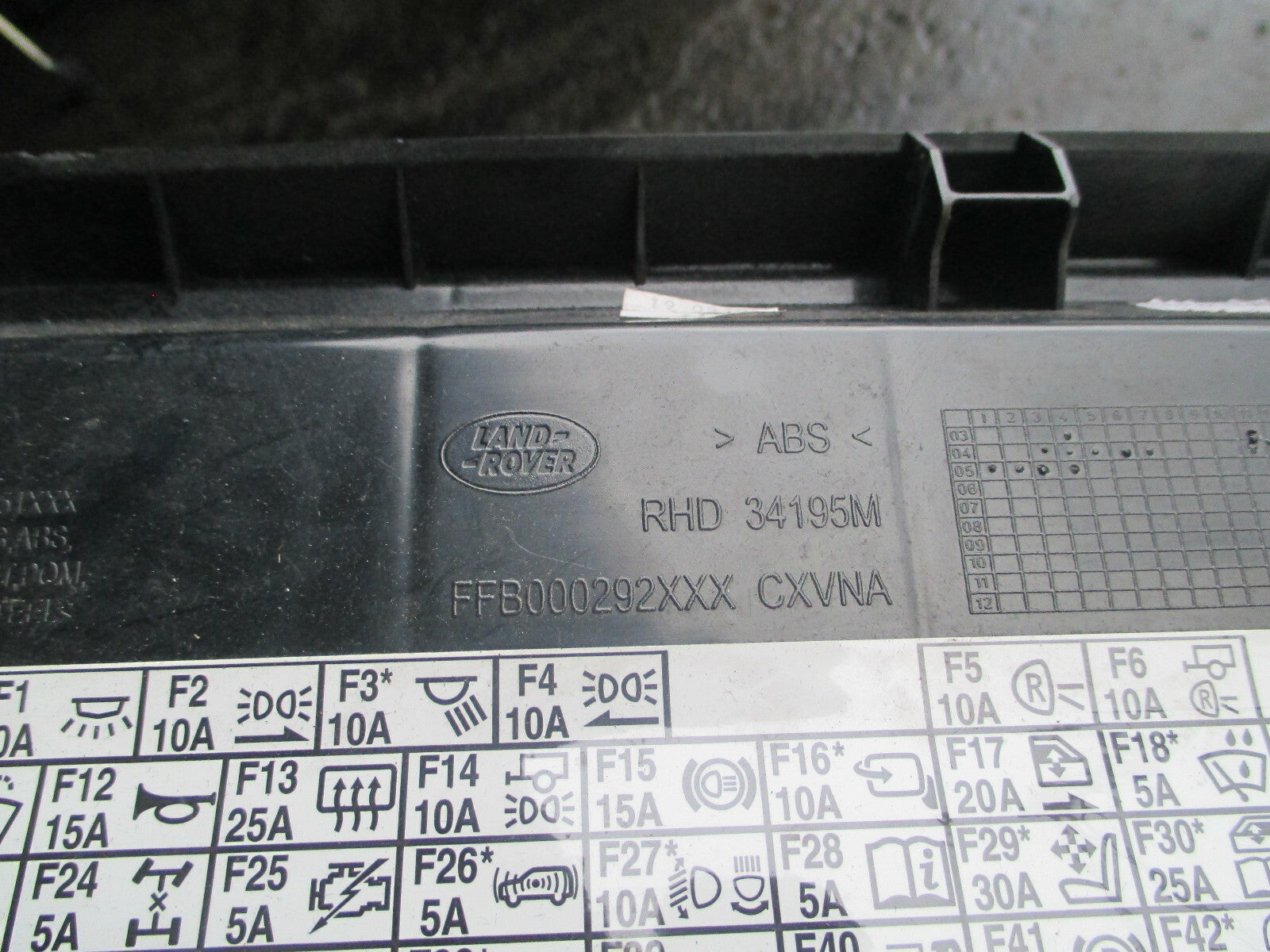 LANDROVER RANGEROVER SPORT L320 GLOVE BOX ASSEMBLY FFB000292XXX