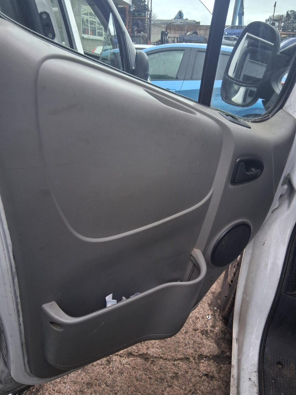 2014 VAUXHALL VIVARO MK1 NSF PASSENGER SIDE FRONT LEFT DOOR CARD PANEL