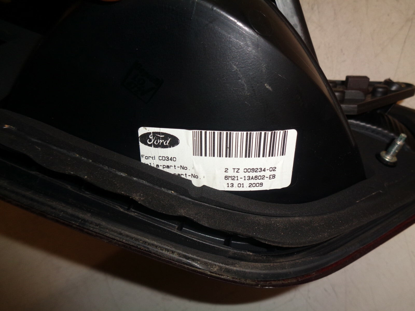 FORD GALAXY MK3 OSR DRIVER SIDE REAR INNER LIGHT 6M2113A602EB