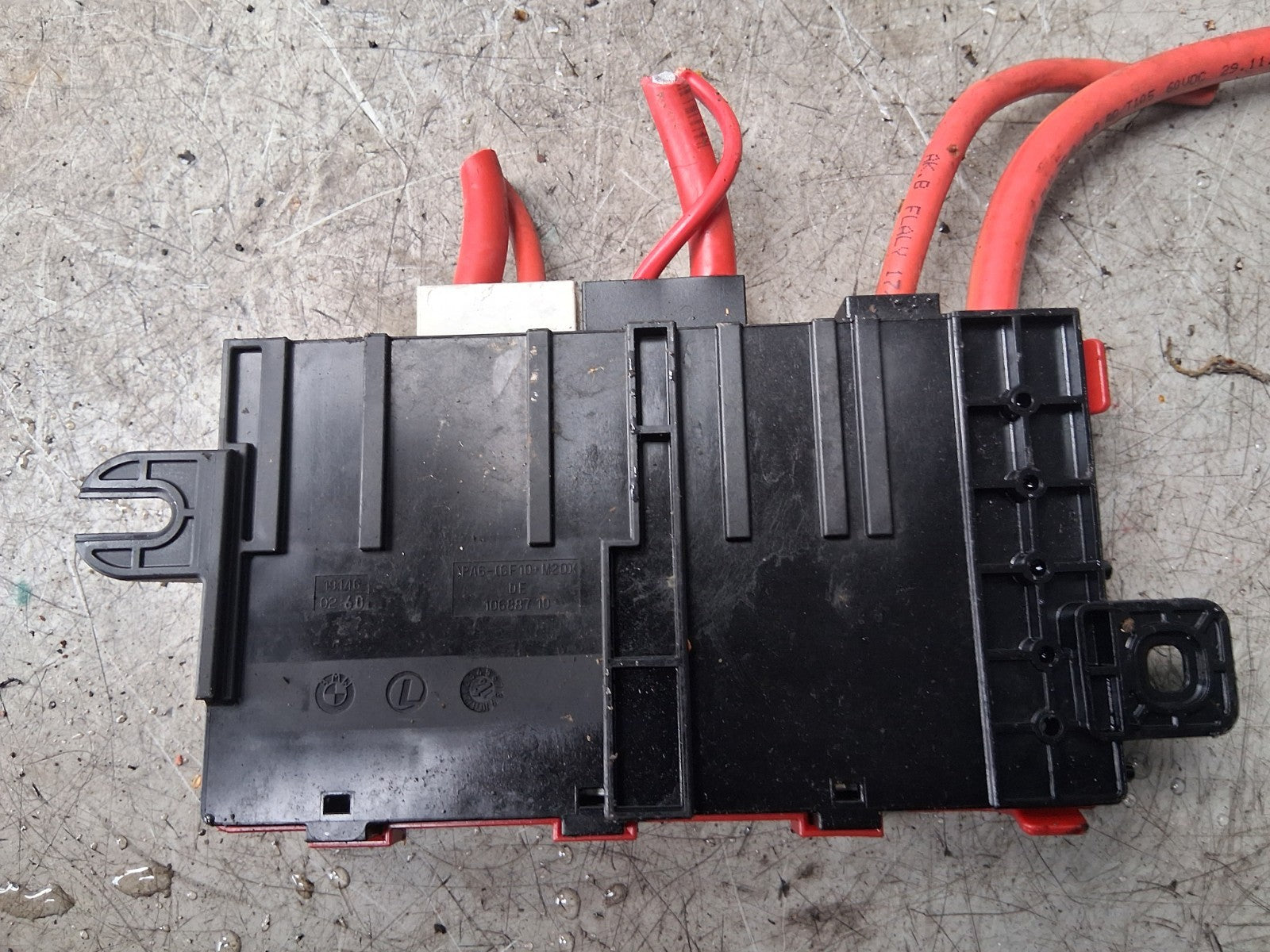 2015 BMW 1 SERIES F20 LCI FUSE BOX REALAY V6922775205