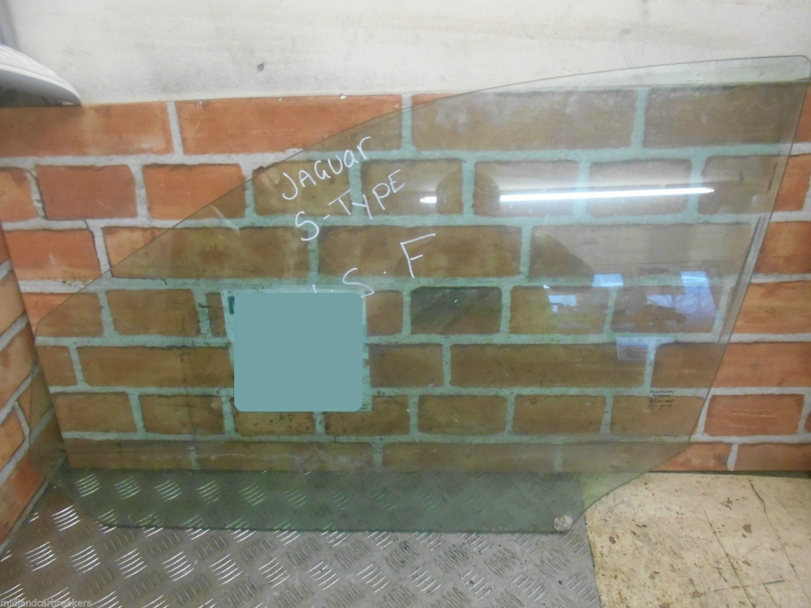 JAGUAR S TYPE CCX 2004 NSF PASSENGER SIDE FRONT DOOR WINDOW GLASS 43R-00002