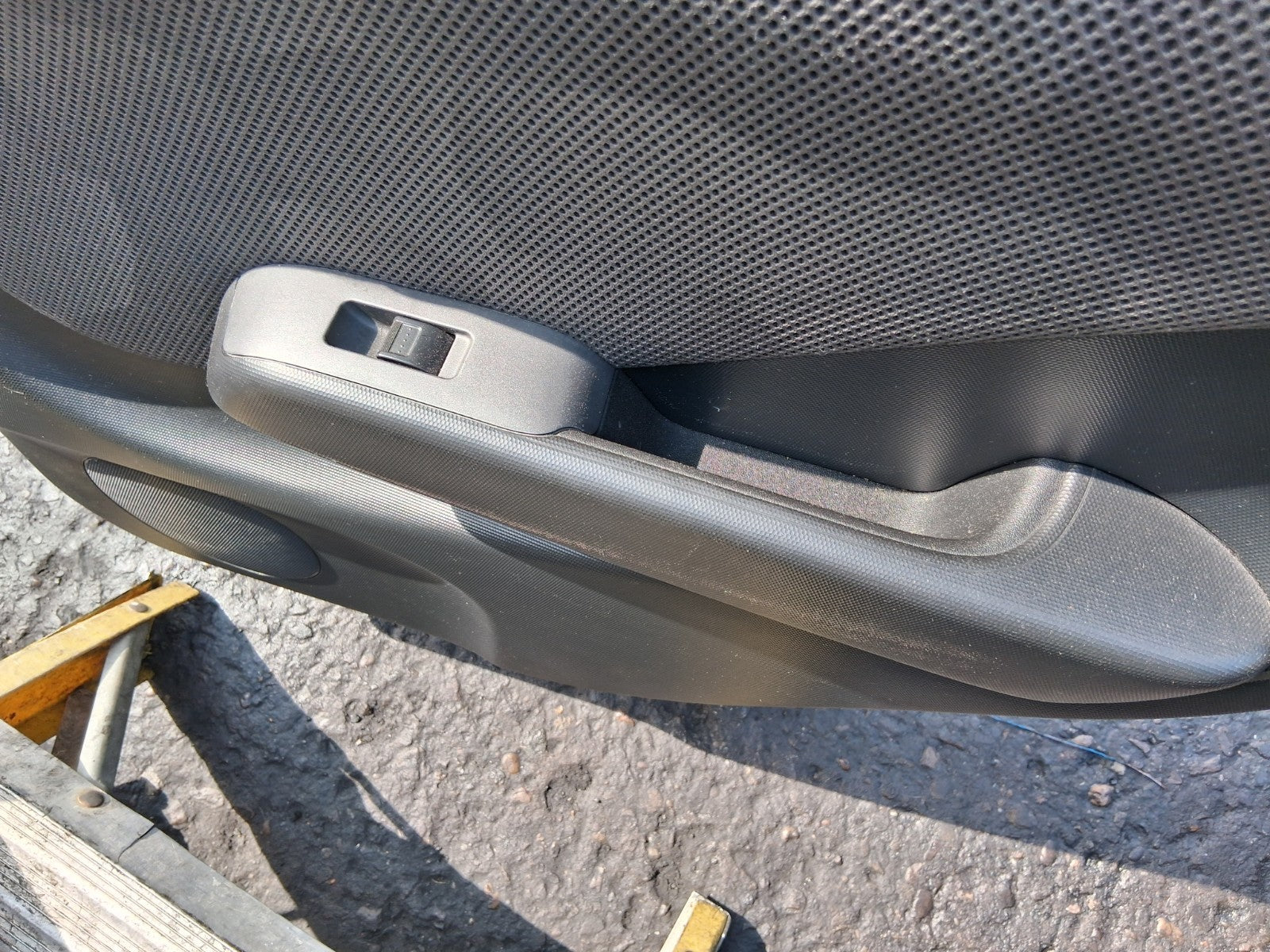 2007 HONDA JAZZ MK2 OSR DRIVER SIDE REAR RIGHT COMPLETE DOOR BLUE