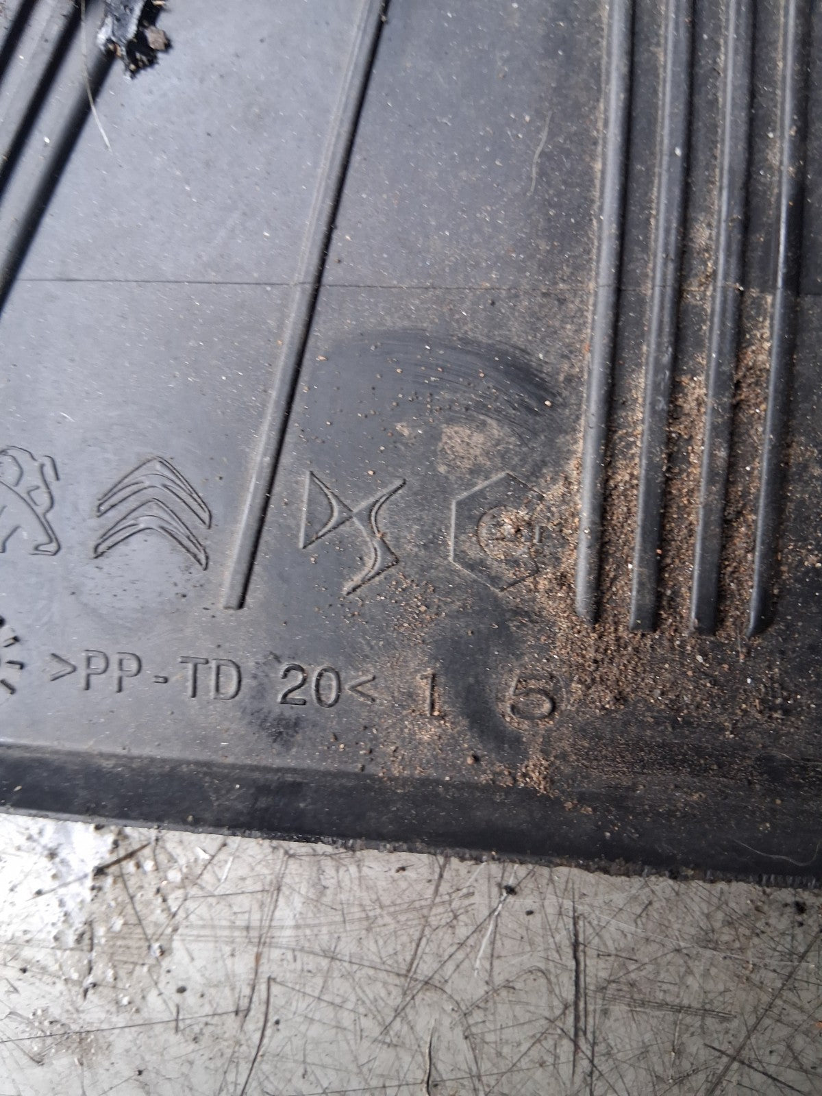 2021 VAUXHALL VIVARO BATTERY TRAY P1007615