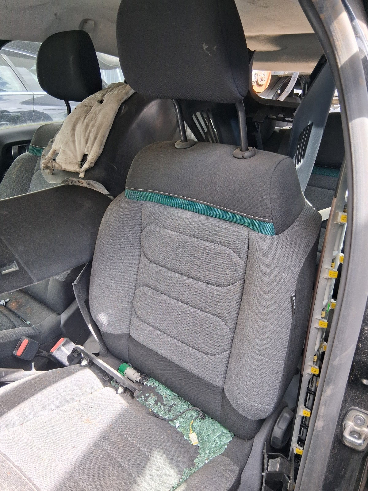 2021 CITROEN C3 MK3 NSF PASSENGER SIDE FRONT LEFT COMPLETE SEAT