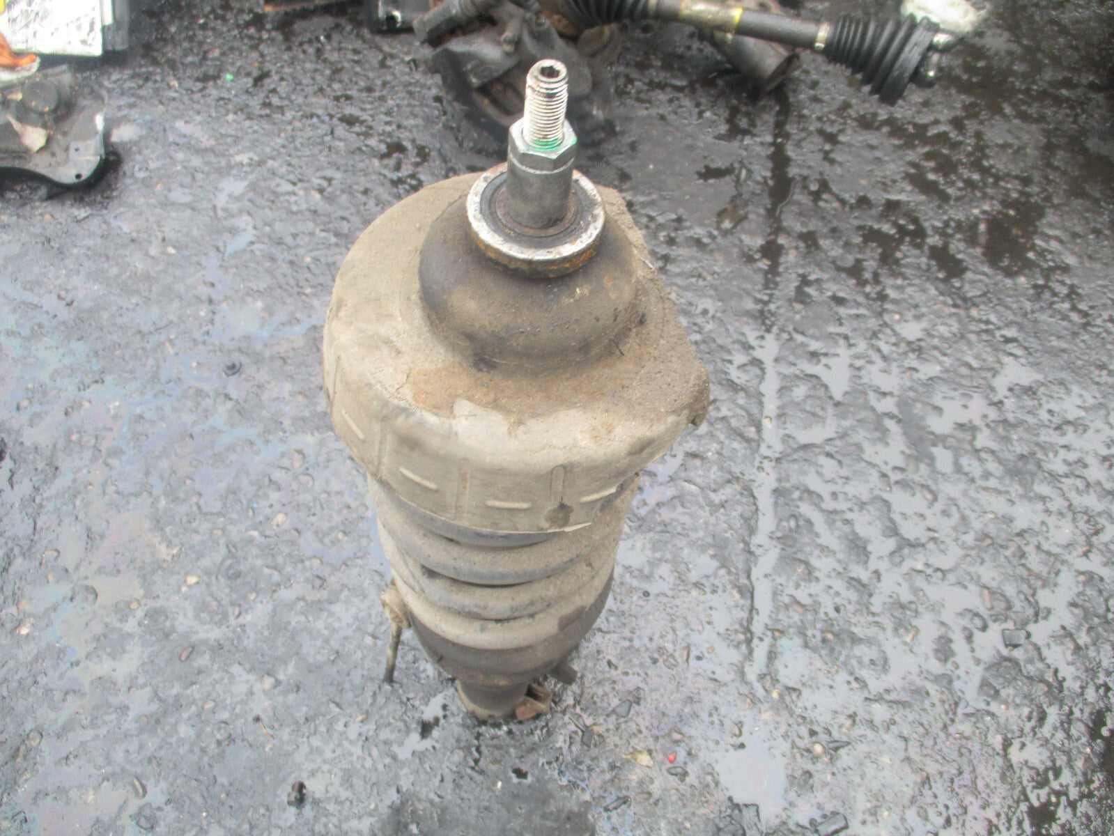 2015 RENAULT TRAFIC MK2 2.0 DIESEL NS PASSENGER SIDE FRONT SHOCK ABSORBER