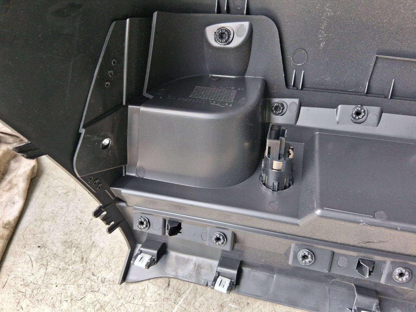 2023 RENAULT MASTER MK3 CENTRE POWER SOCKET DASHBOARD TRIM COVER PANEL 969100607