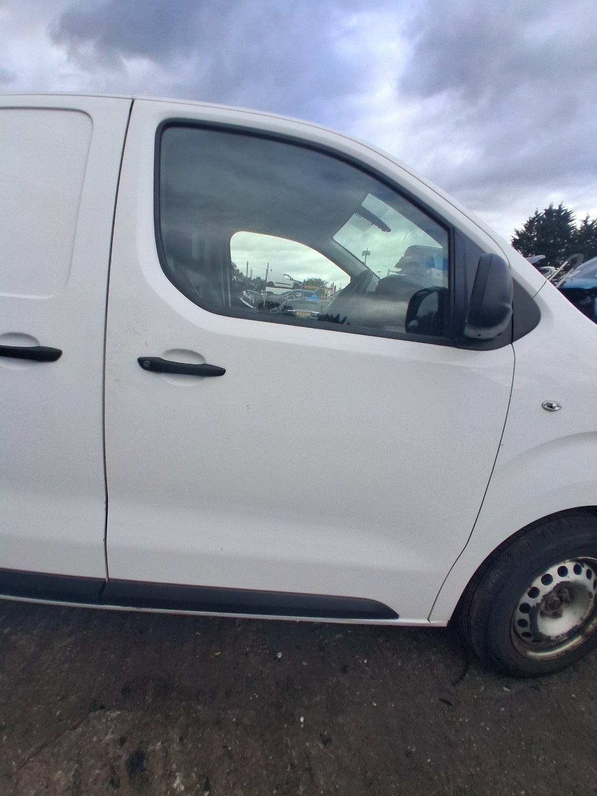 2019 CITROEN DISPATCH VIVARO MK3 OSF DRIVER SIDE FRONT BARE DOOR WHITE EWP