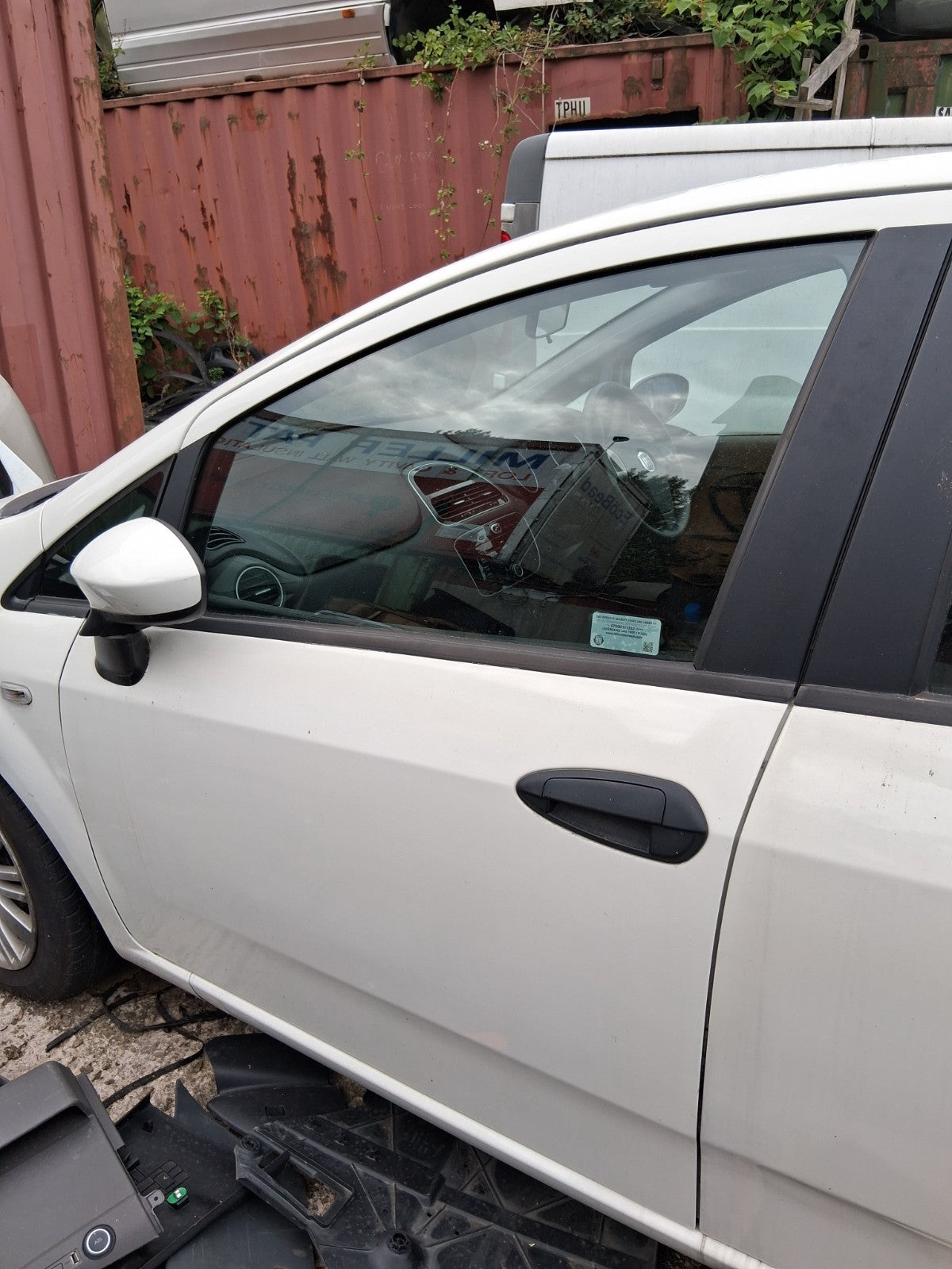 2014 FIAT PUNTO FACELIFT 5 DOOR MK3 NSF BARE PASSENGER SIDE FRONT DOOR WHITE