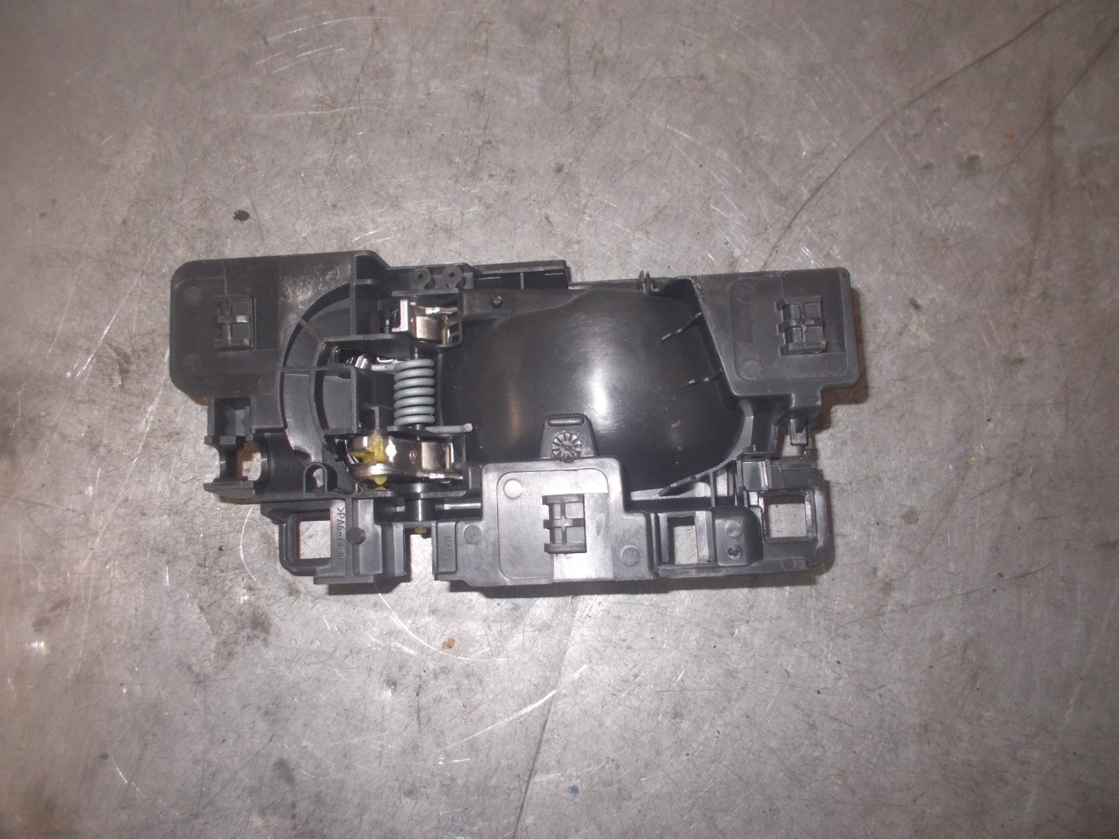 CITROEN C4 CACTUS 2016 NS PASSENGER SIDE INTERIOR DOOR HANDLE GREY 98012885VV