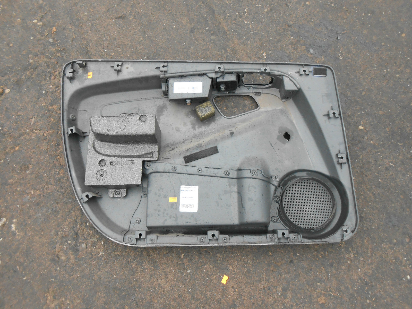 FIAT FIORINO 225 2011 OS DRIVER SIDE GREY PLASTIC DOOR CARD INTERIOR PANEL