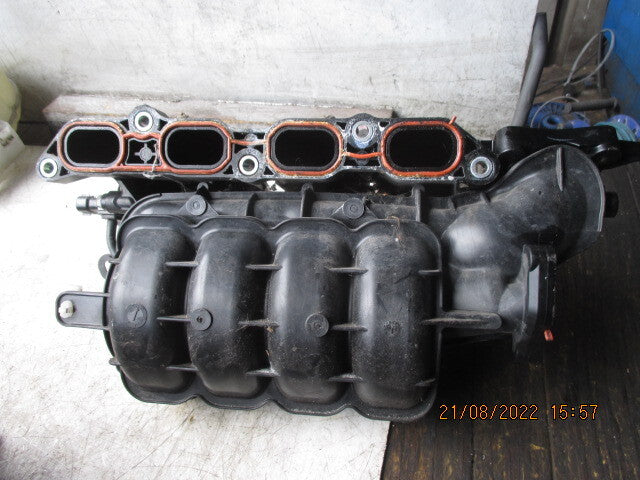 TOYOTA VERSO YARIS 2011 1.3 PETROL INLET MANIFOLD