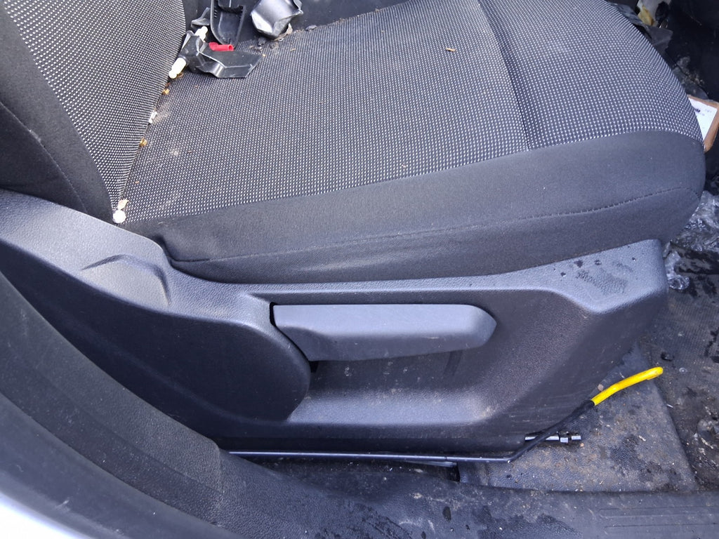 2024 CITROEN BERLINGO MK3 K9 OSF DRIVER SIDE FRONT RIGHT FABRIC COMPLETE SEAT