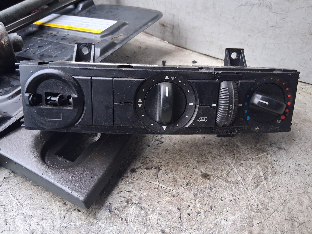 2016 MERCEDES SPRINTER W906 AC HEATER CLIMATE CONTROL PANEL SWITCH A9068300485