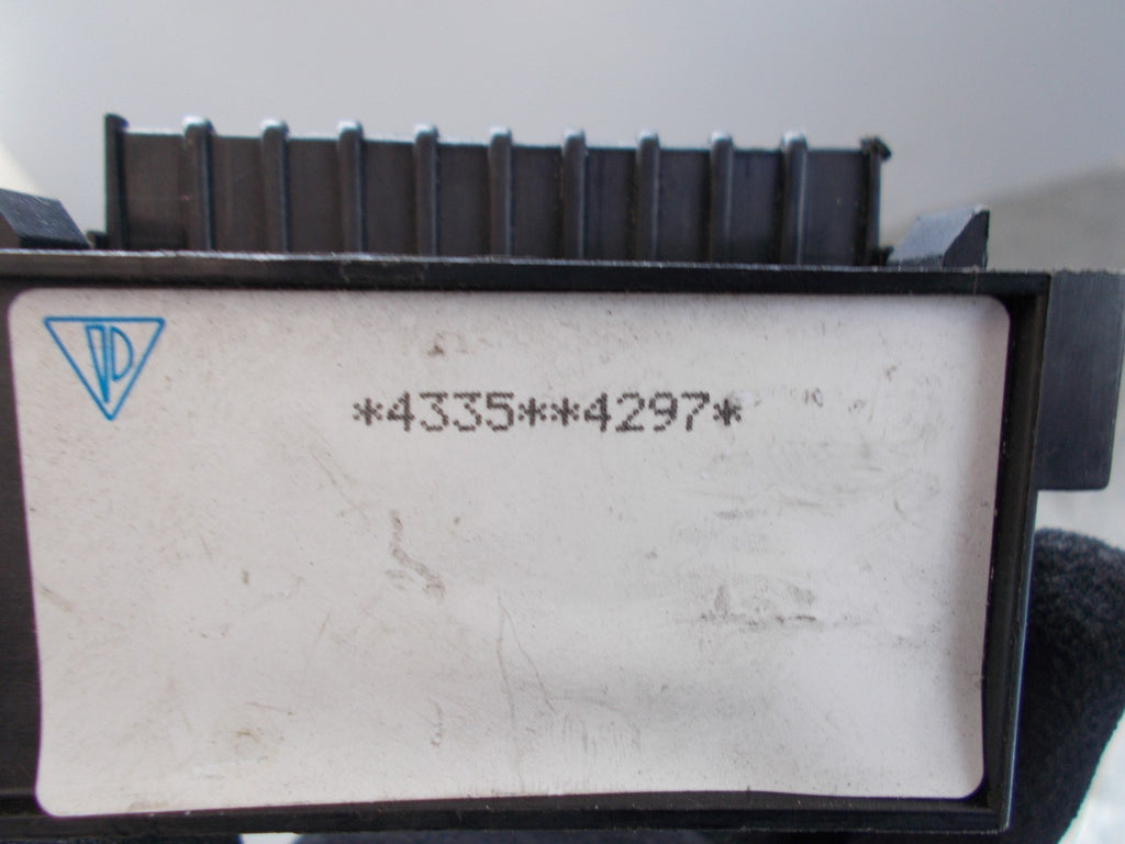 PORSCHE BOXSTER 2002 3.2 PETROL FUSE BOX 96-04