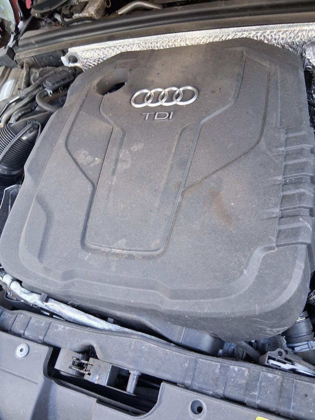 2015 AUDI A5 HATCHBACK 2.0 DIESEL ENGINE COVER LID TOP