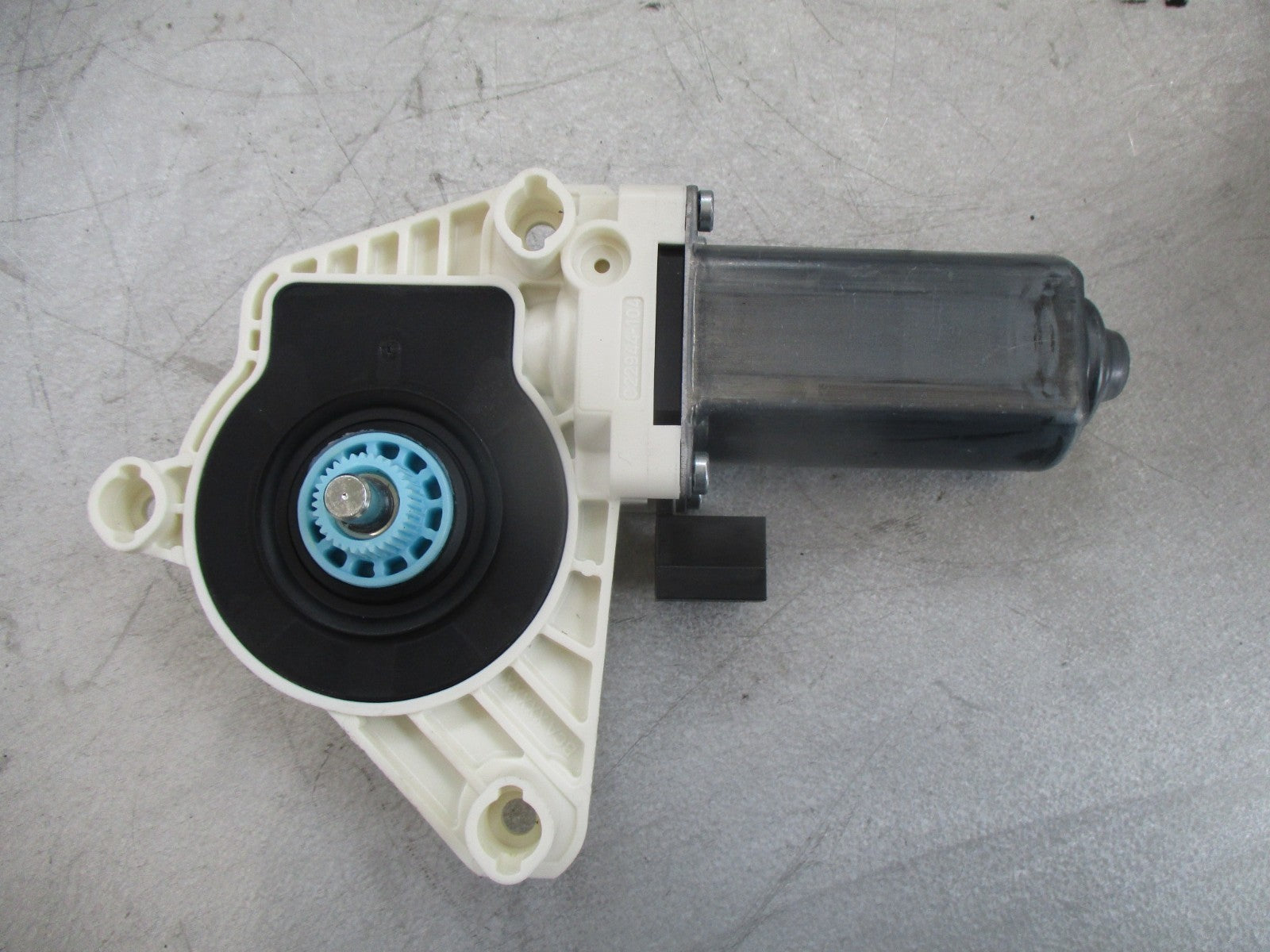VOLKSWAGEN VW GOLF MK7 2016 NSF PASSENGER FRONT WINDOW MOTOR ONLY 5Q4959801B
