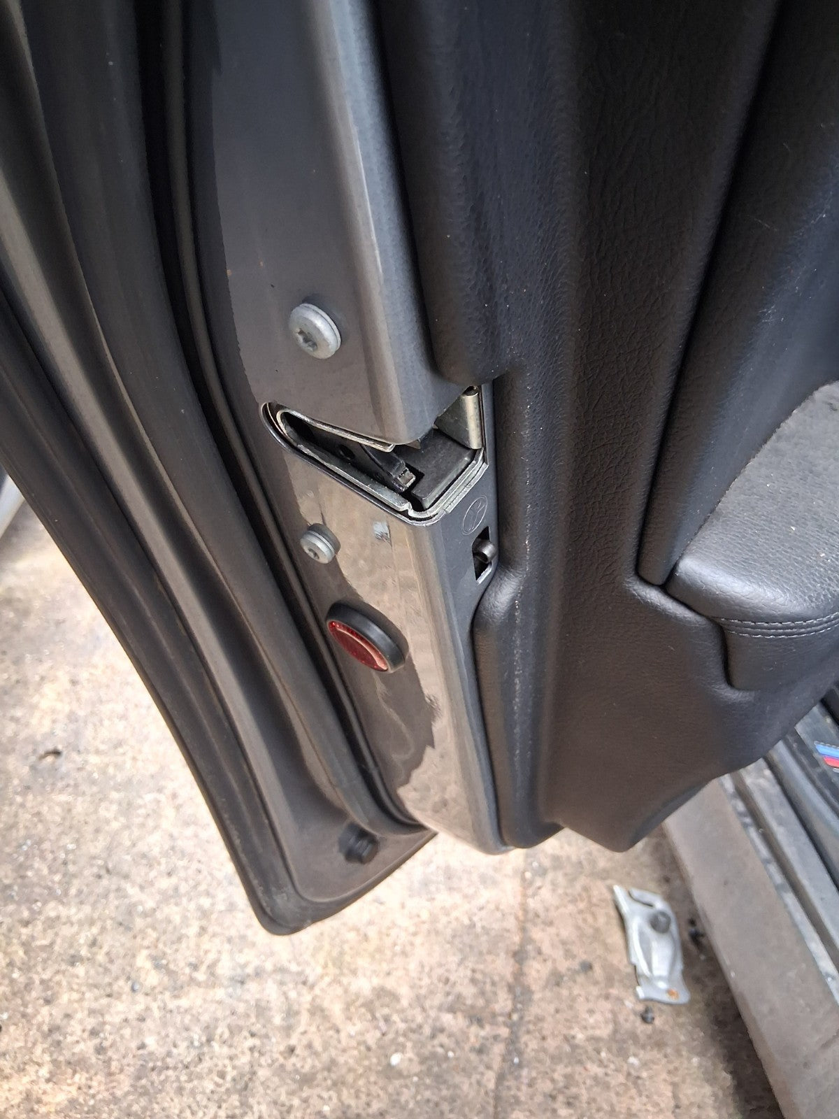 2010 BMW 5 SERIES F10 M SPORT NSR PASSENGER SIDE REAR LEFT DOOR LOCK MECHANISM
