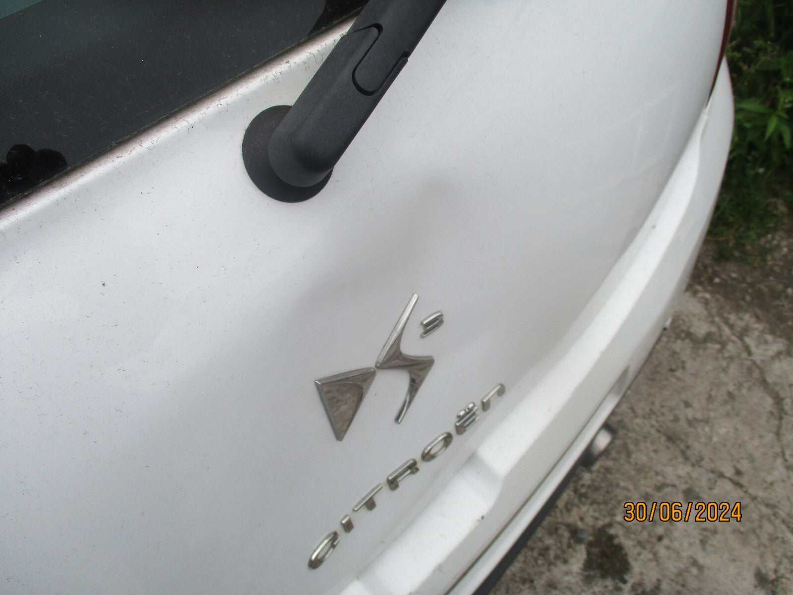 2011 CITROEN DS3 REAR COMPLETE TAILGATE BOOTLID POLAR WHITE EWP