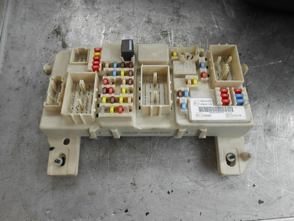 FORD FOCUS MK2 FOCUS C-MAX INTERIOR FUSE BOX MODULE 4M5114014BDC