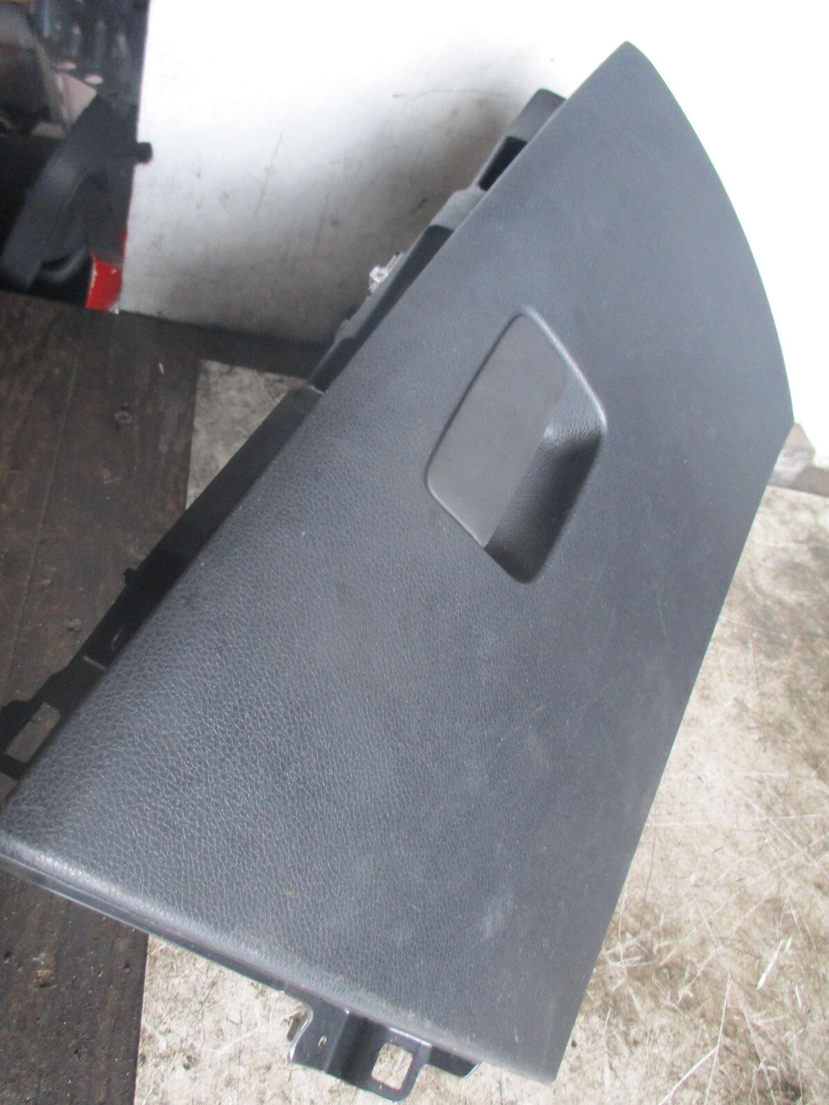 MERCEDES A CLASS 2016 GLOVE BOX STORAGE COMPARTMENT