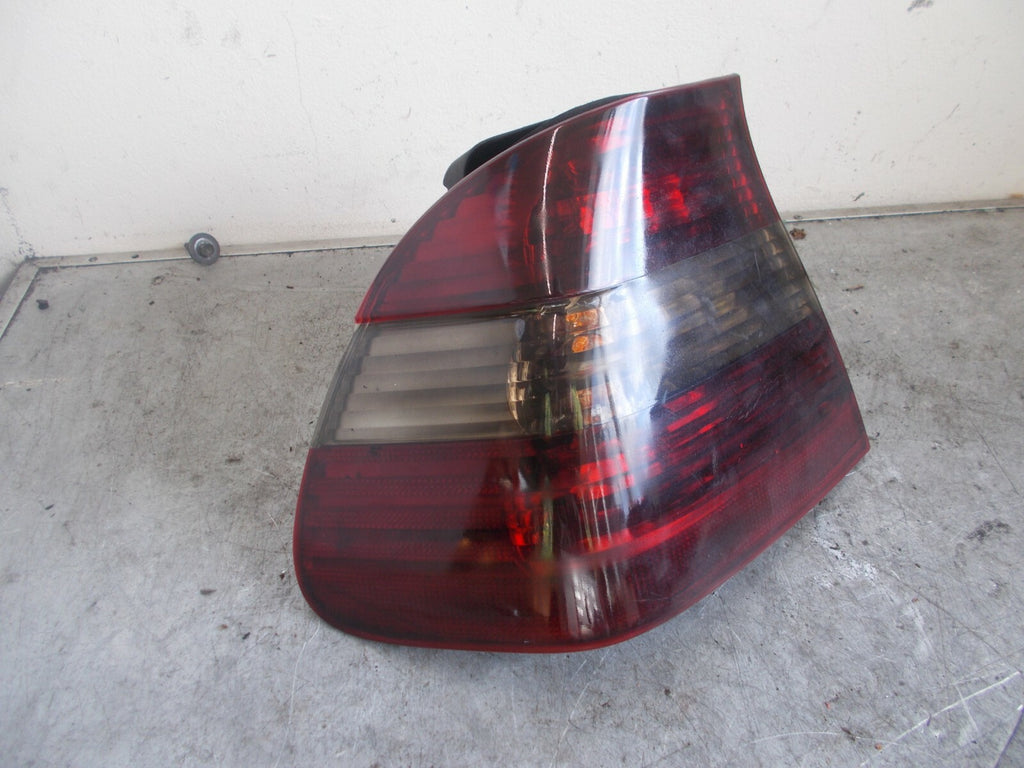 BMW 3 SERIES E46 2001-2005 SALOON NSR PASSENGER SIDE REAR LIGHT 6910531