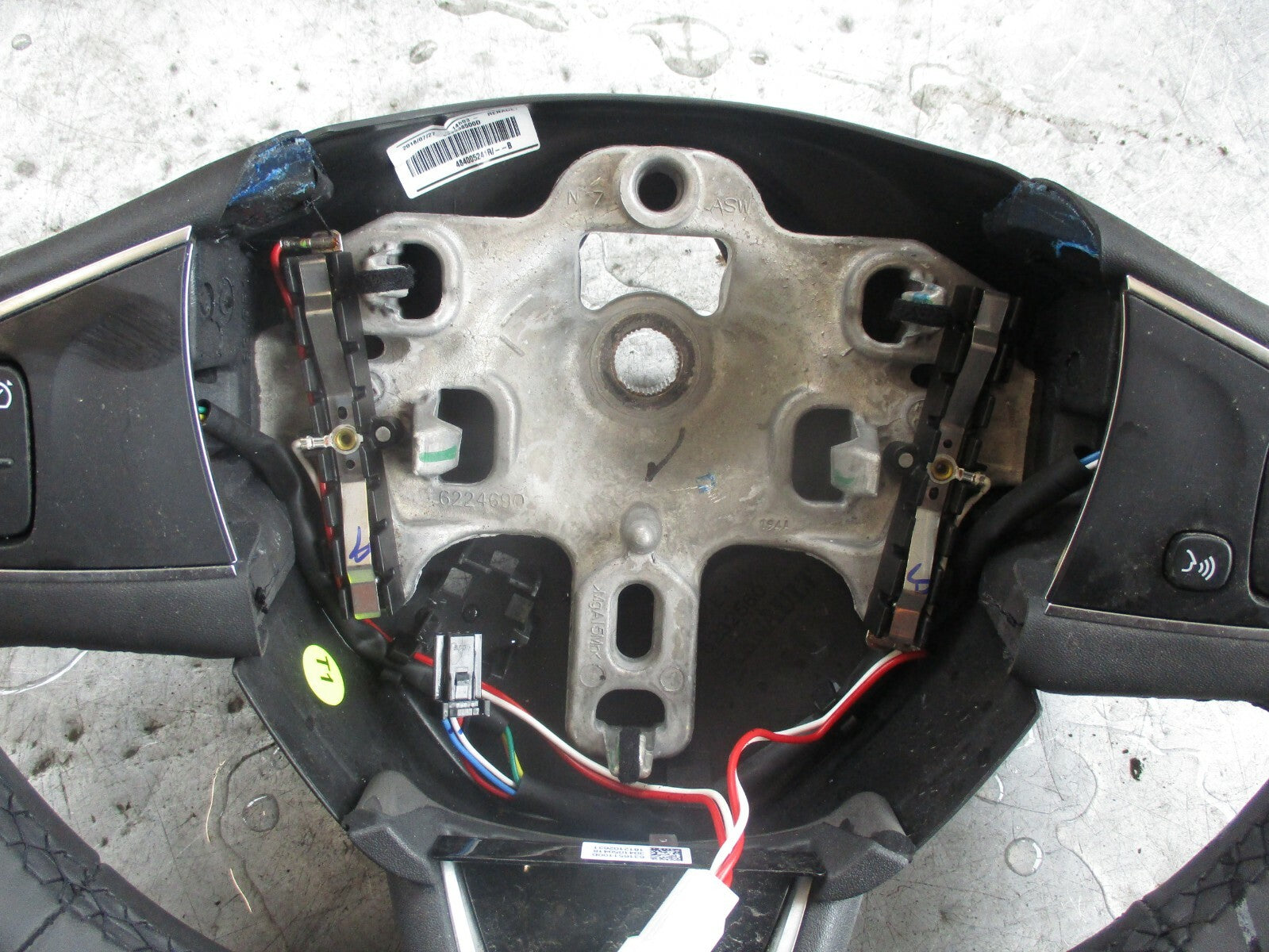 RENAULT CLIO X98 (MK4) LEATHER STEERING WHEEL 484005241R
