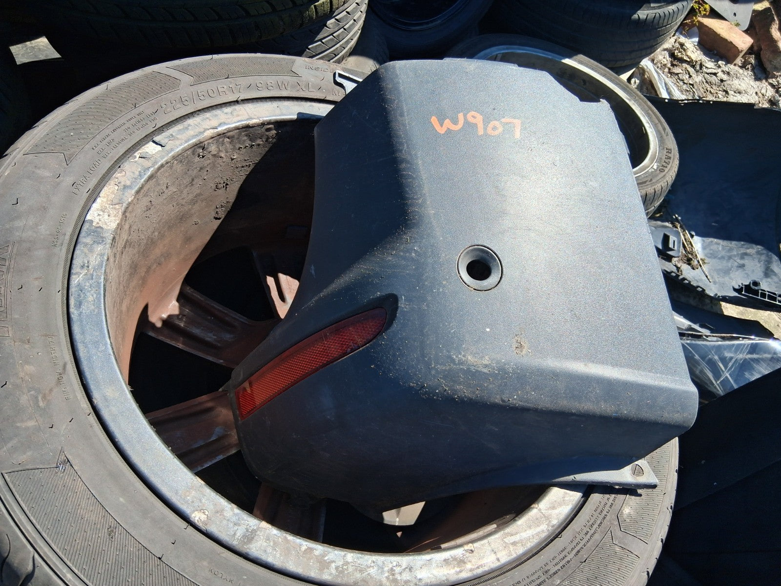 MERCEDES BENZ SPRINTER W907 OSR DRIVER SIDE REAR BUMPER CORNER A9078801900