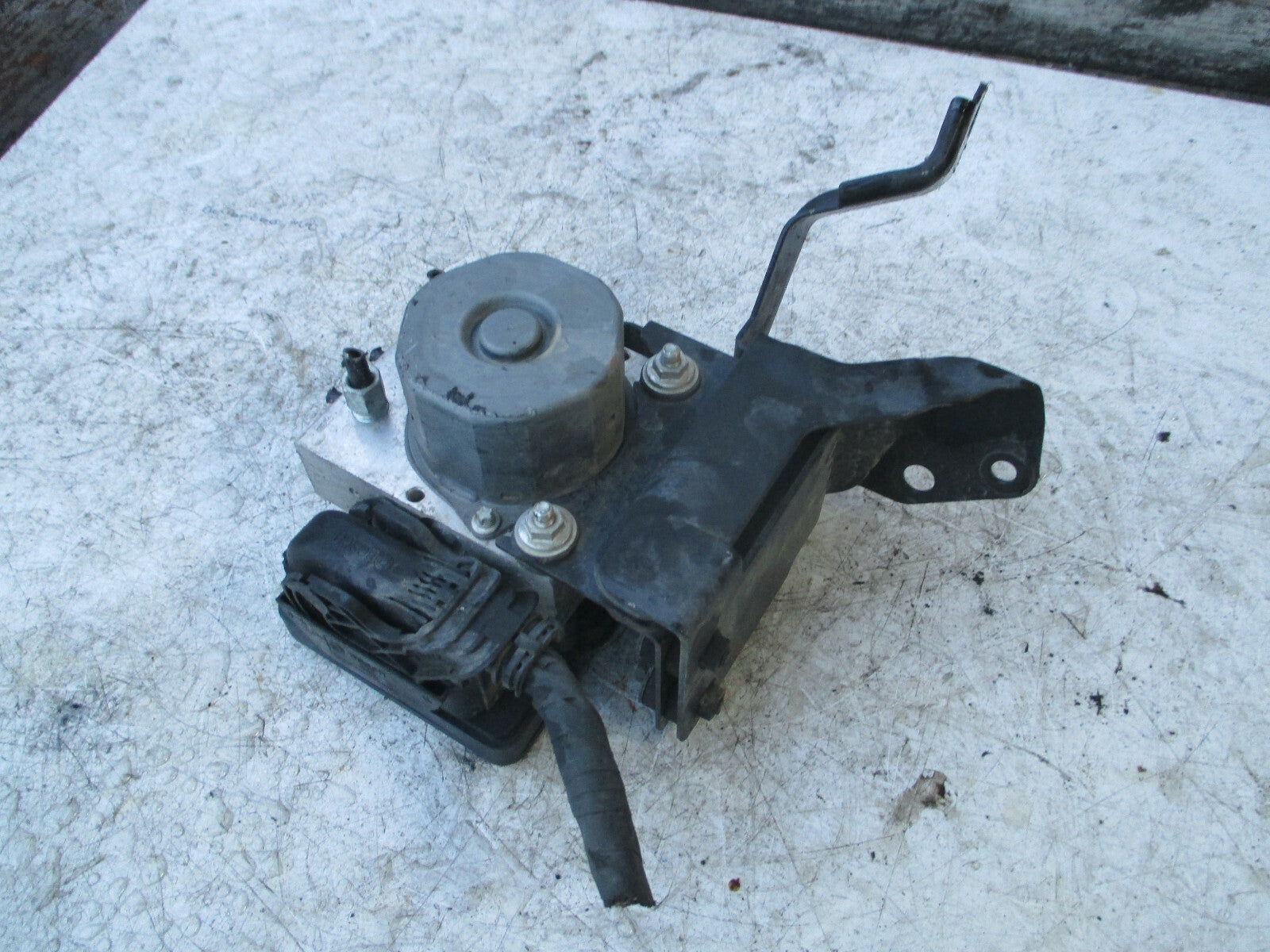 NISSAN QASHQAI J11 2018 1.5 DIESEL ABS PUMP & MODULE 47660HW60A