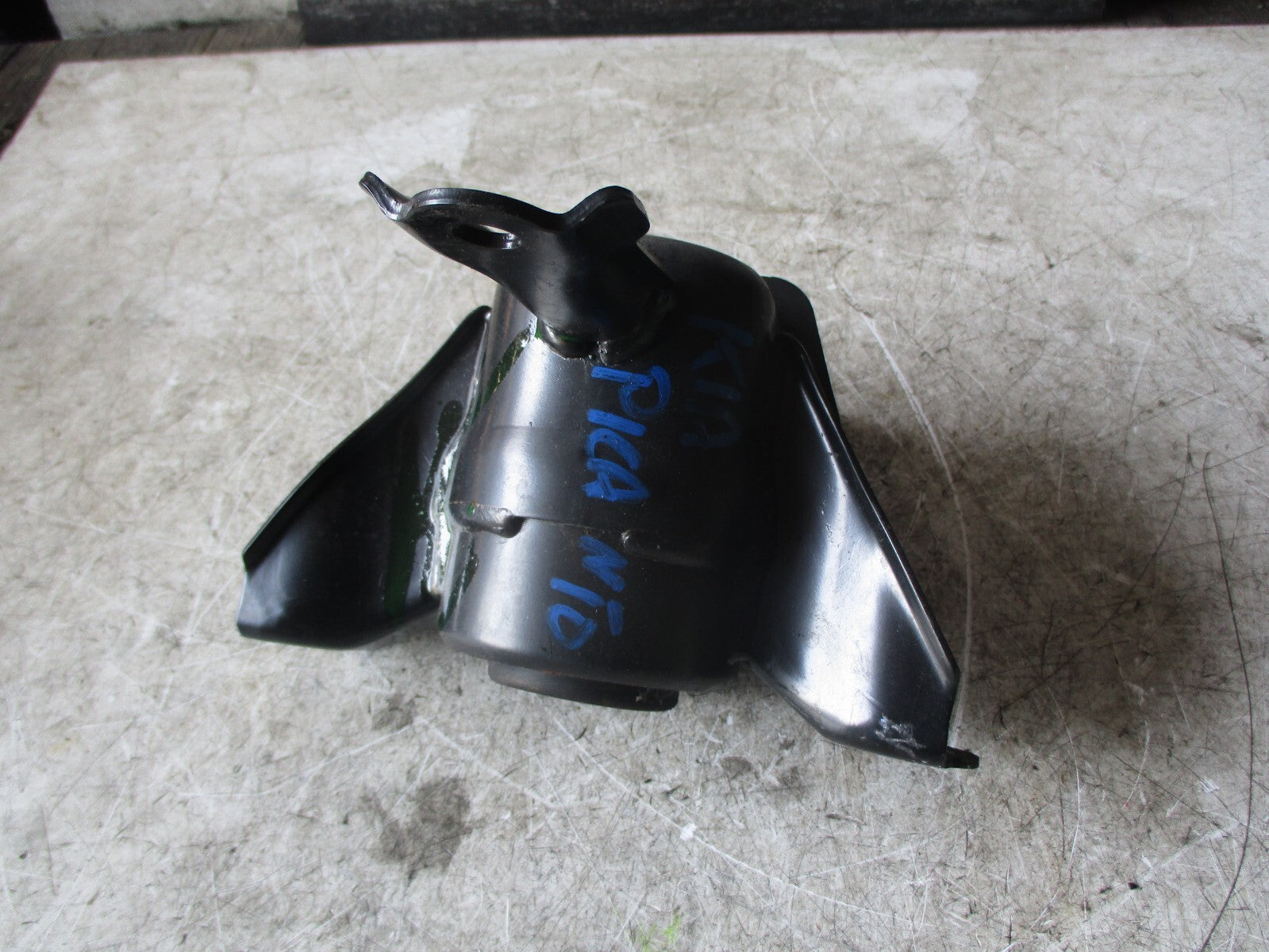 KIA PICANTO MK3 2021 1.0 PETROL OS DRIVER SIDE ENGINE MOUNT