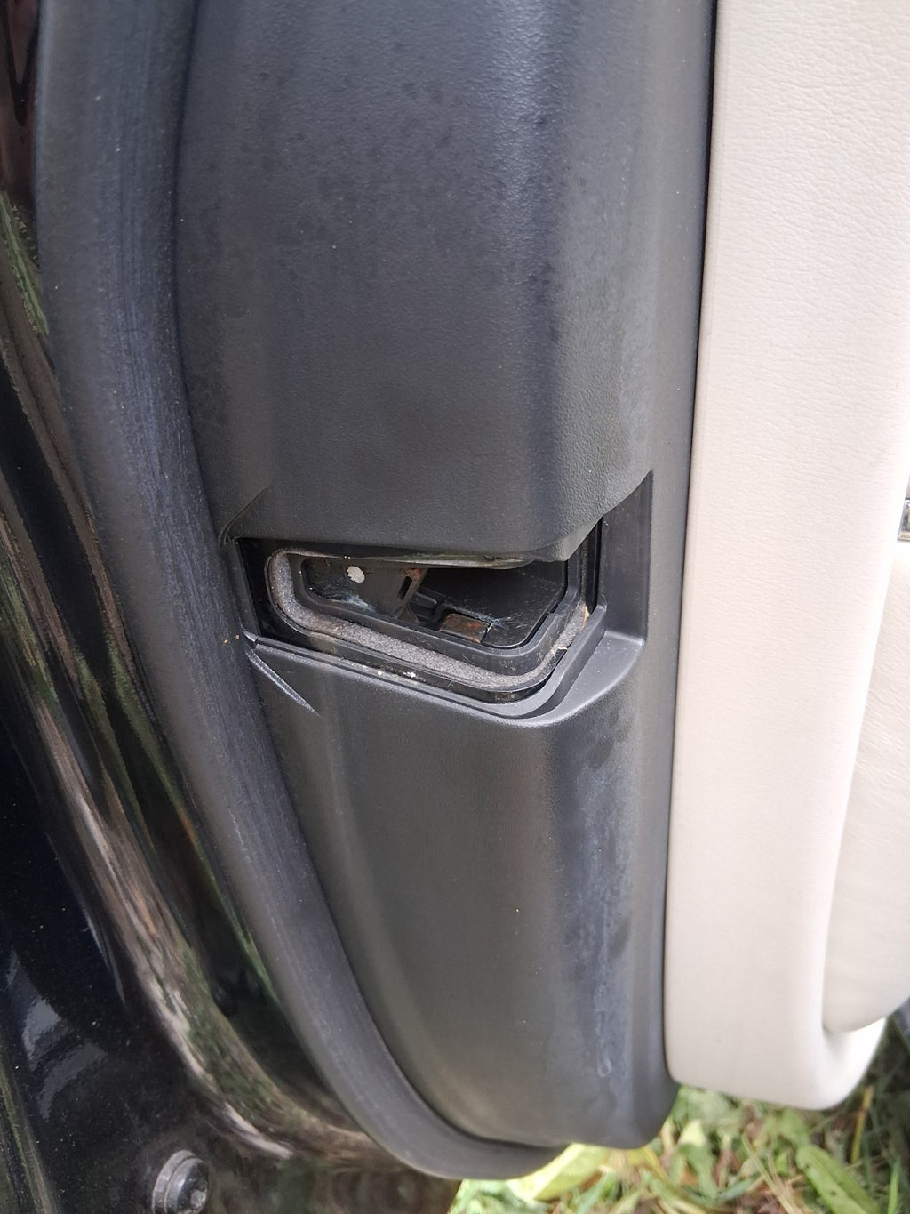 2012 JAGUAR XJ X351 NSF PASSENGER SIDE FRONT LEFT DOOR LOCK MECHANISM