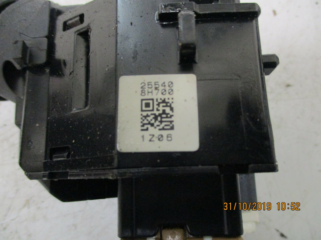 NISSAN X TRAIL T30 2005 MK1 INDICATOR HEADLIGHT CONTROL SWITCH STALK 255408H700