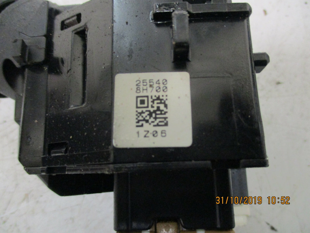 NISSAN X TRAIL T30 2005 MK1 INDICATOR HEADLIGHT CONTROL SWITCH STALK 255408H700