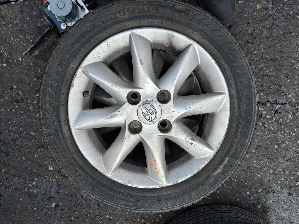2008 TOYOTA AYGO MK1 14 INCH ALLOY WHEEL WITH TYRE 155/65R14