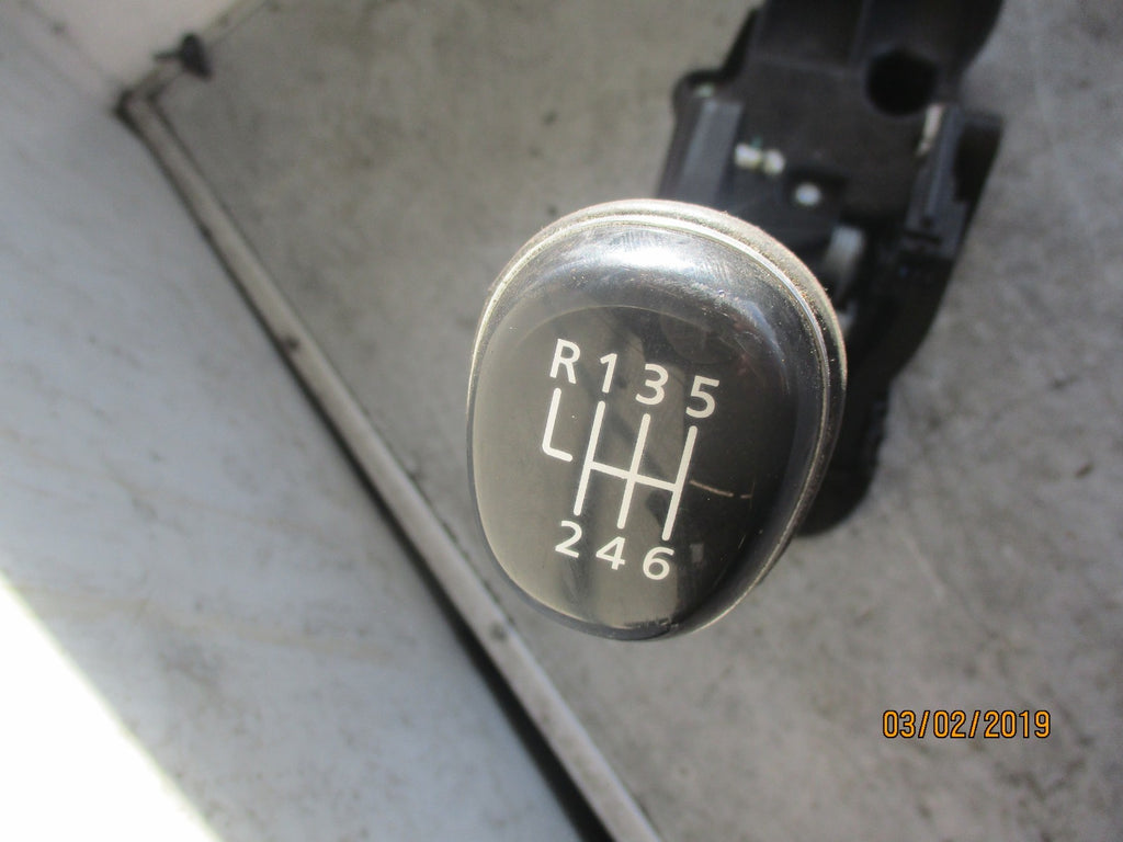 RENAULT KADJAR 2016 GEAR STICK & KNOB 6 SPEED 341042886R