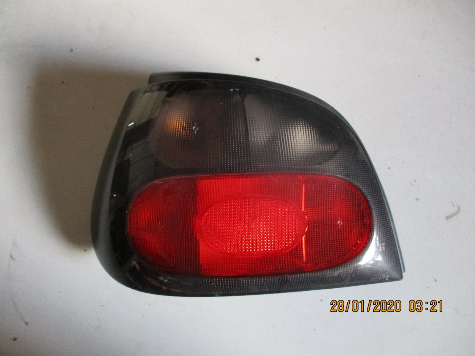 RENAULT MEGANE MK1 1996 NSR PASSENGER LEFT SIDE REAR TAIL LIGHT