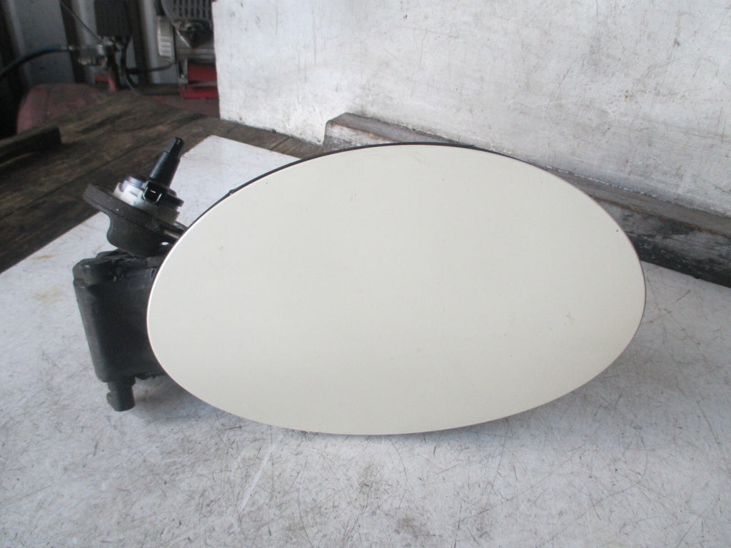 BMW MINI CLUBMAN F54 2016 FUEL FILLER FLAP WHITE 7358156