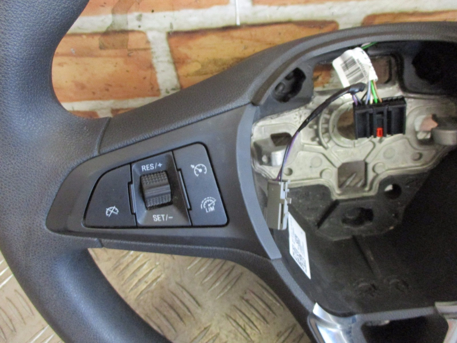 VAUXHALL VIVA 2015 STEERING WHEEL & MULTI FUNCTION CONTROLS 94525829