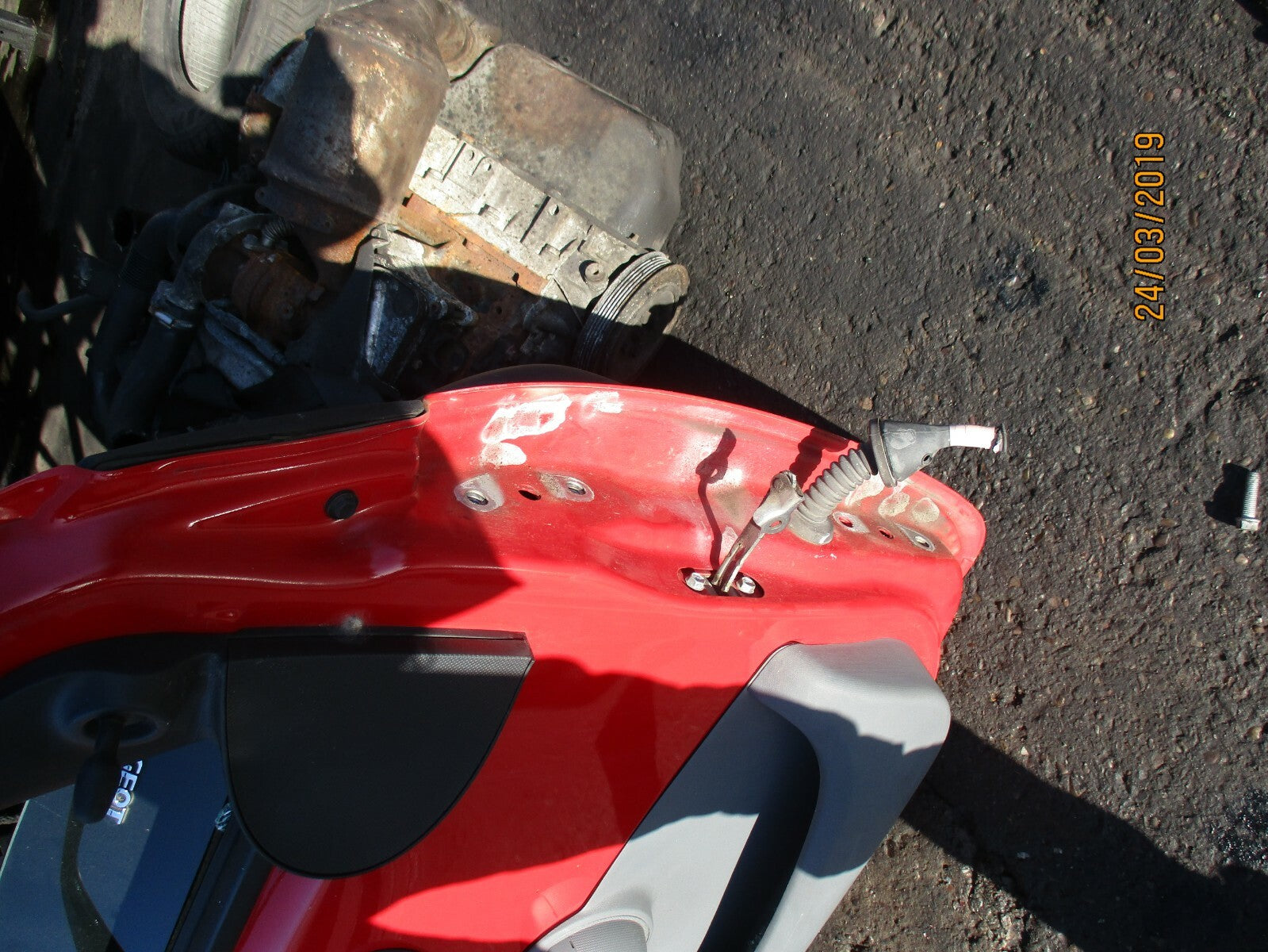 PEUGEOT 107 CITROEN C1 NS PASSENGER SIDE COMPLETE DOOR RED