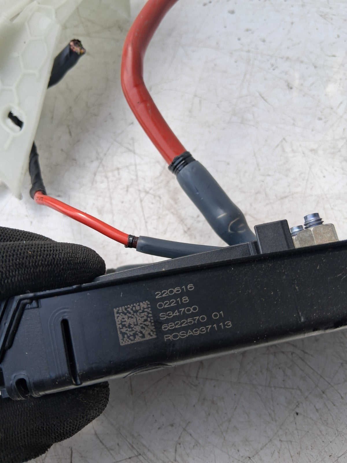 2024 BMW 2 SERIES BATTERY POSITIVE TERMINAL FUSE BOX 6822570