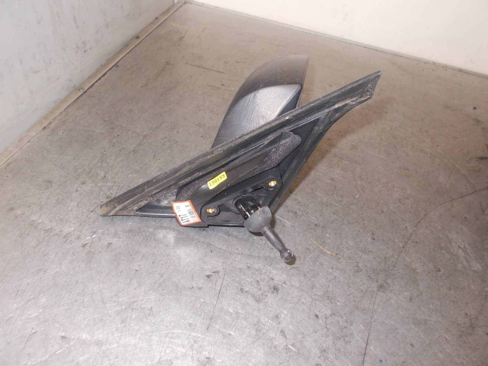 HYUNDAI ACCENT LC 2004 OS DRIVER SIDE MANUAL WING MIRROR BLACK