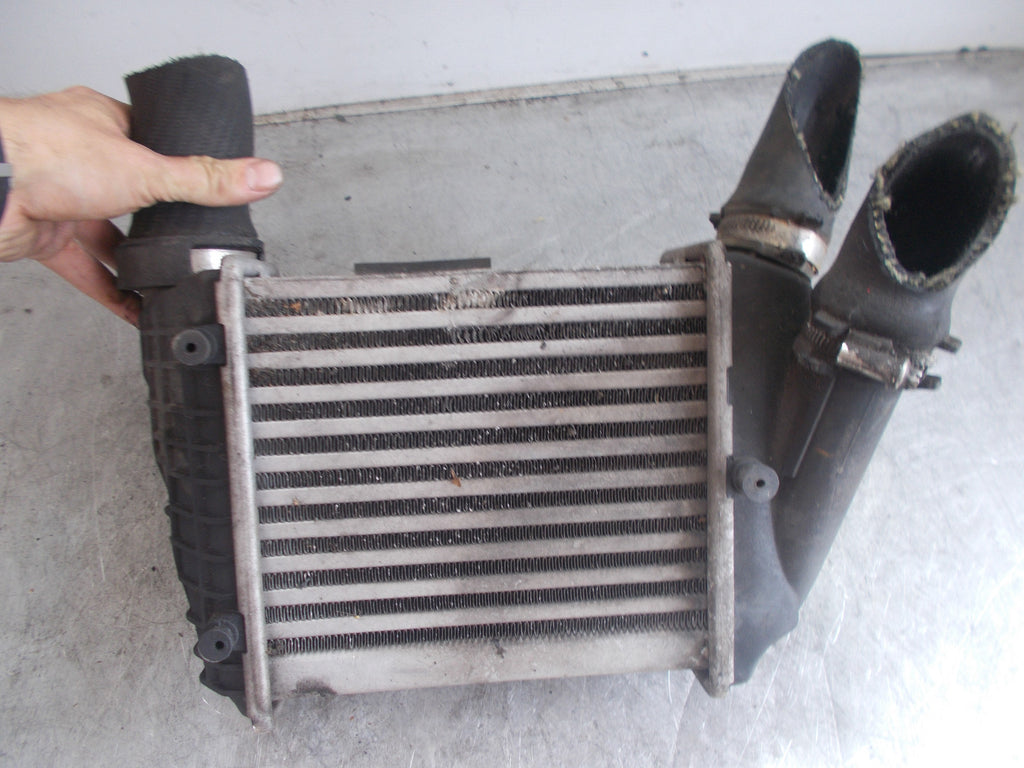 AUDI A4 AVANT B7 8E (MK3) 2.0 TDI (BRE) INTERCOOLER RAD RADIATOR 8E0145805C