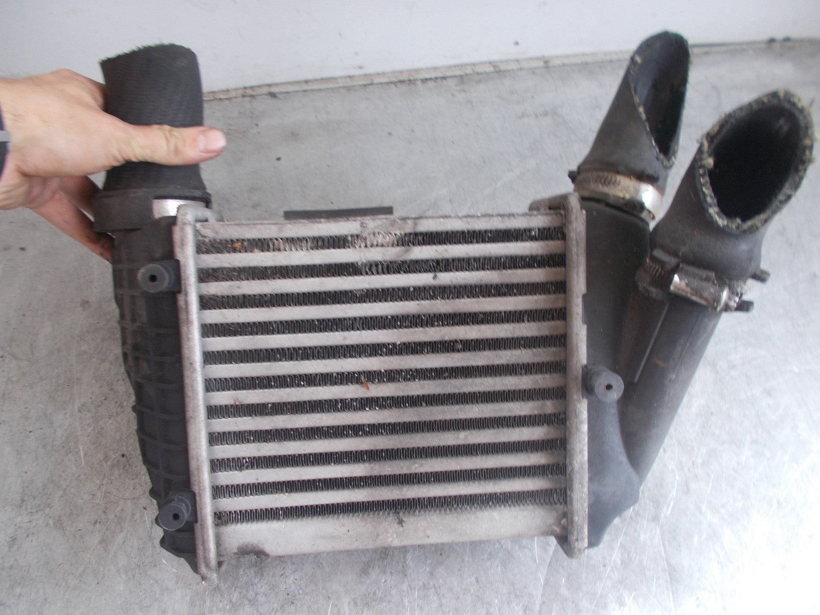 AUDI A4 AVANT B7 8E (MK3) 2.0 TDI (BRE) INTERCOOLER RAD RADIATOR 8E0145805C