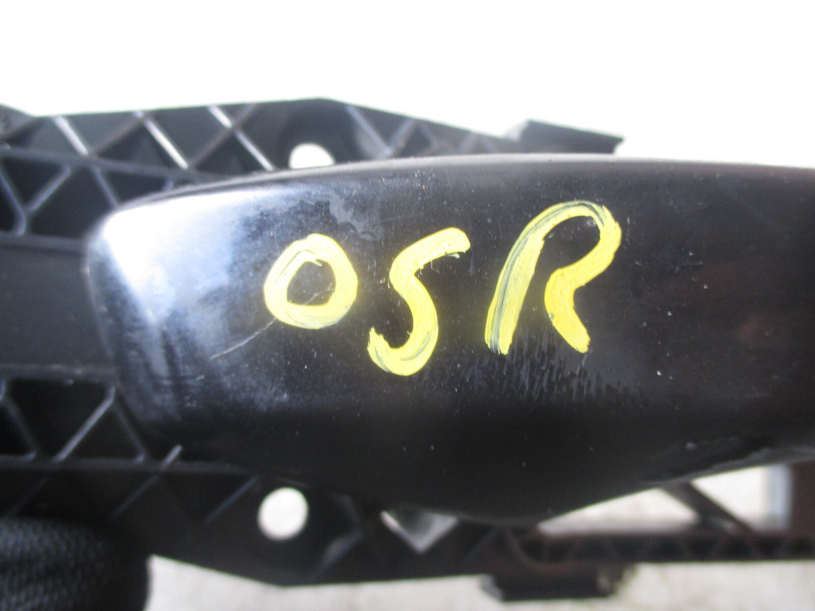 VW VOLKSWAGEN GOLF MK7 2017 OSR DRIVER SIDE REAR DOOR HANDLE 5NO837017E