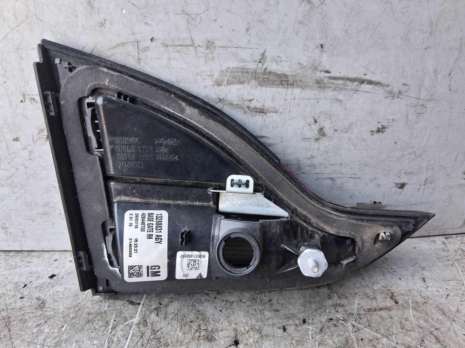 VAUXHALL ZAFIRA C MK3 2016 OSR DRIVER SIDE REAR INNER TAIL LIGHT 13288831