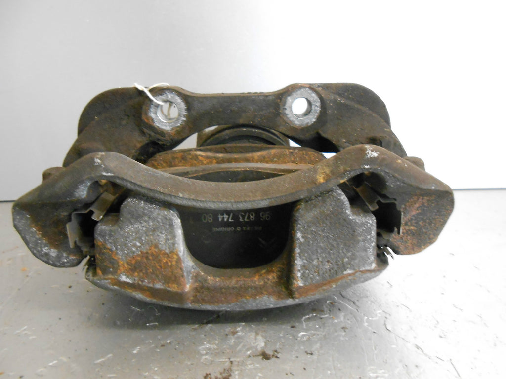 PEUGEOT 308 1.4 16V NSF PASSENGER SIDE FRONT BRAKE CALIPER CALLIPER CARRIER