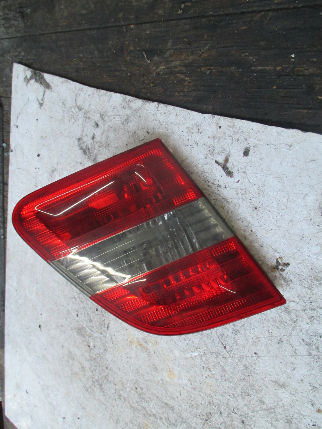 MERCEDES B CLASS W245 2007 NSR PASSENGER SIDE REAR INNER TAIL LIGHT