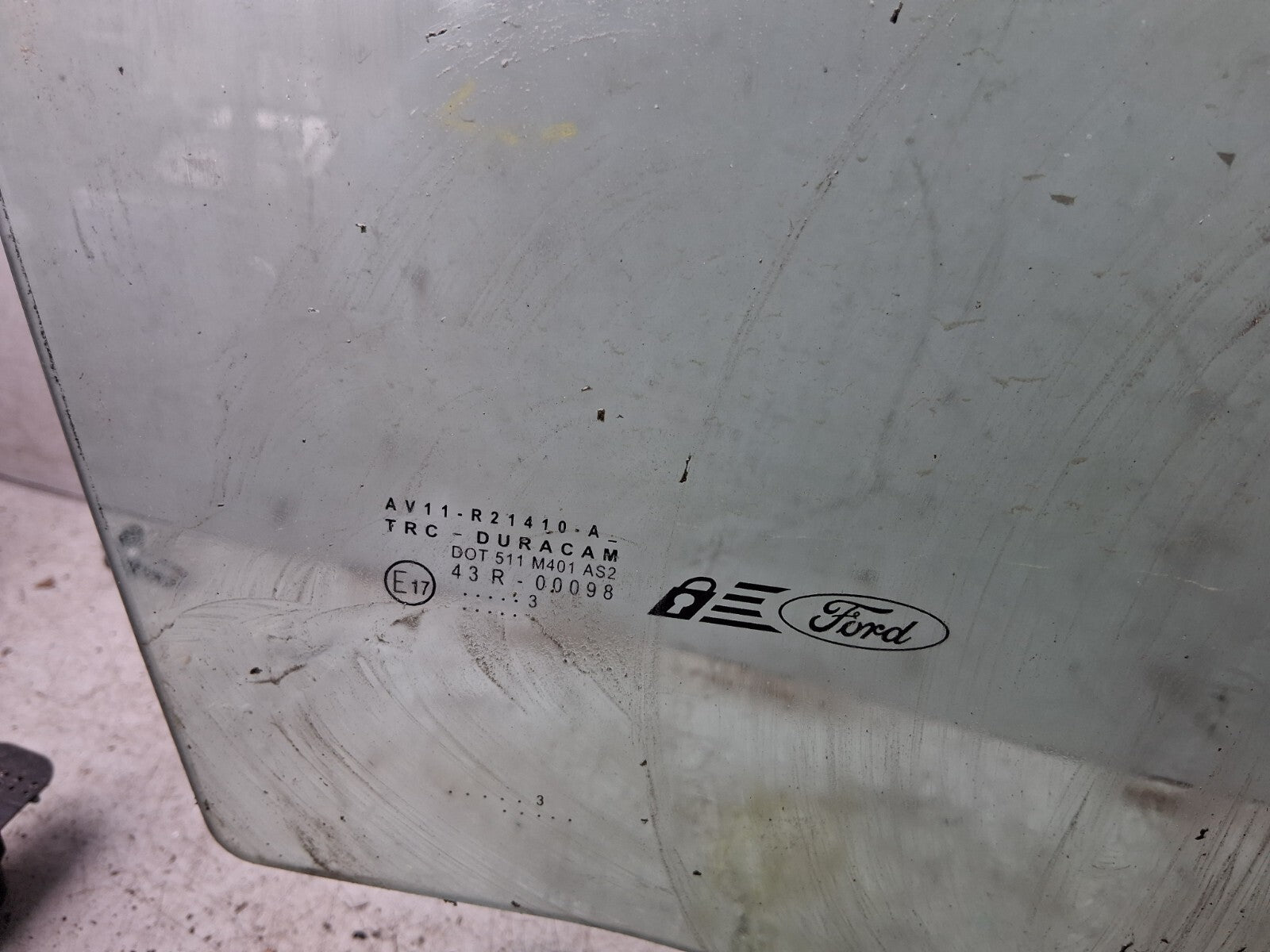 FORD B MAX 2013 OSF DRIVER SIDE FRONT RIGHT WINDOW GLASS 43R00098