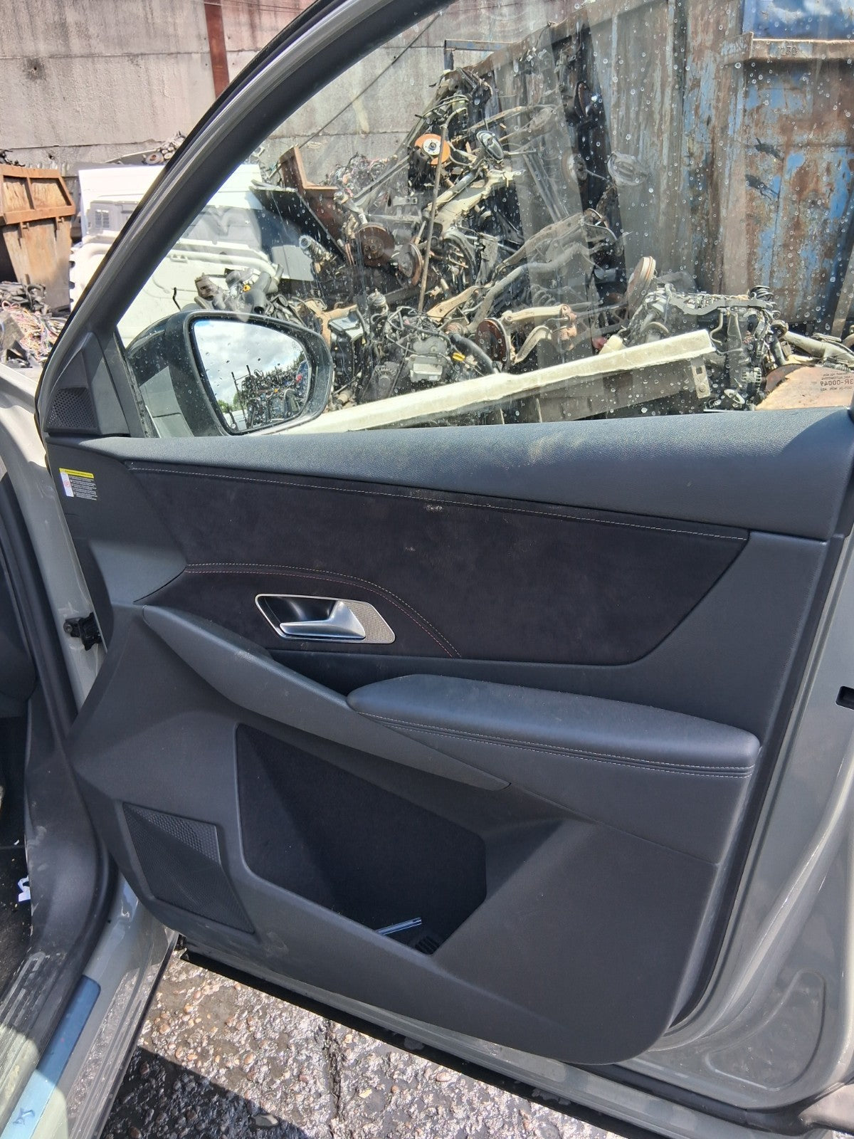 2024 DS AUTOMOBILES DS 7 OSF DRIVER SIDE FRONT DOOR CARD