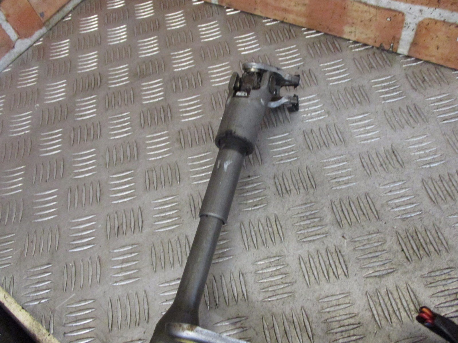 CITROEN C5 2005 ADJUSTABLE STEERING COLUMN UJ UNIVERSAL JOINT BARREL KEY FOB