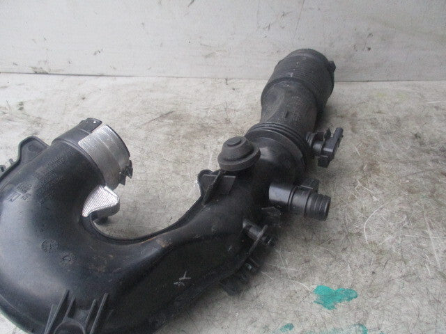 2018 MERCEDES BENZ A CLASS AIR INTAKE PIPE A2700901029